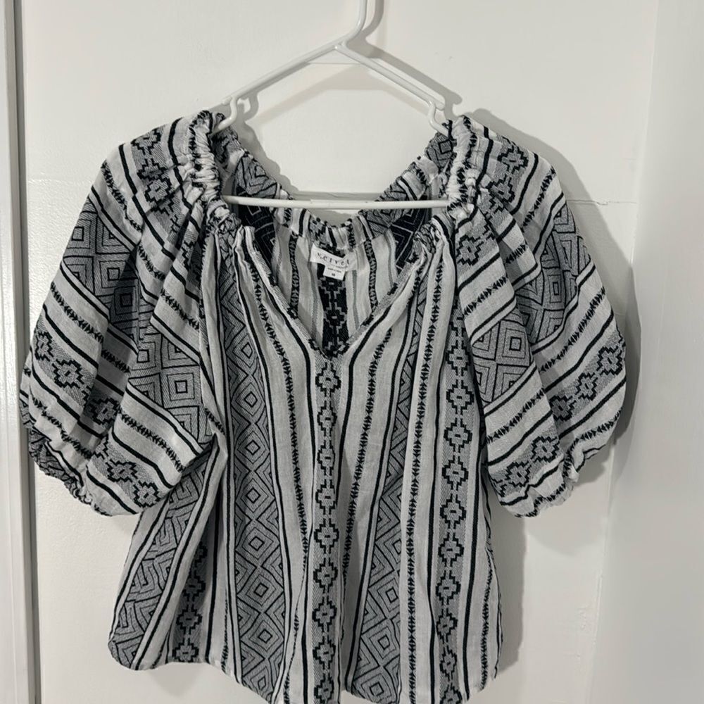 VELVET BY BRAHAM SPENCER BOHEMIAN BOHO HIPPIE TOP .NWOT